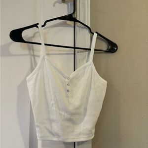 Super cute ribbed white tank